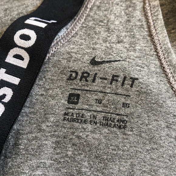 Nike dry-fit tank top - Picture 4 of 4